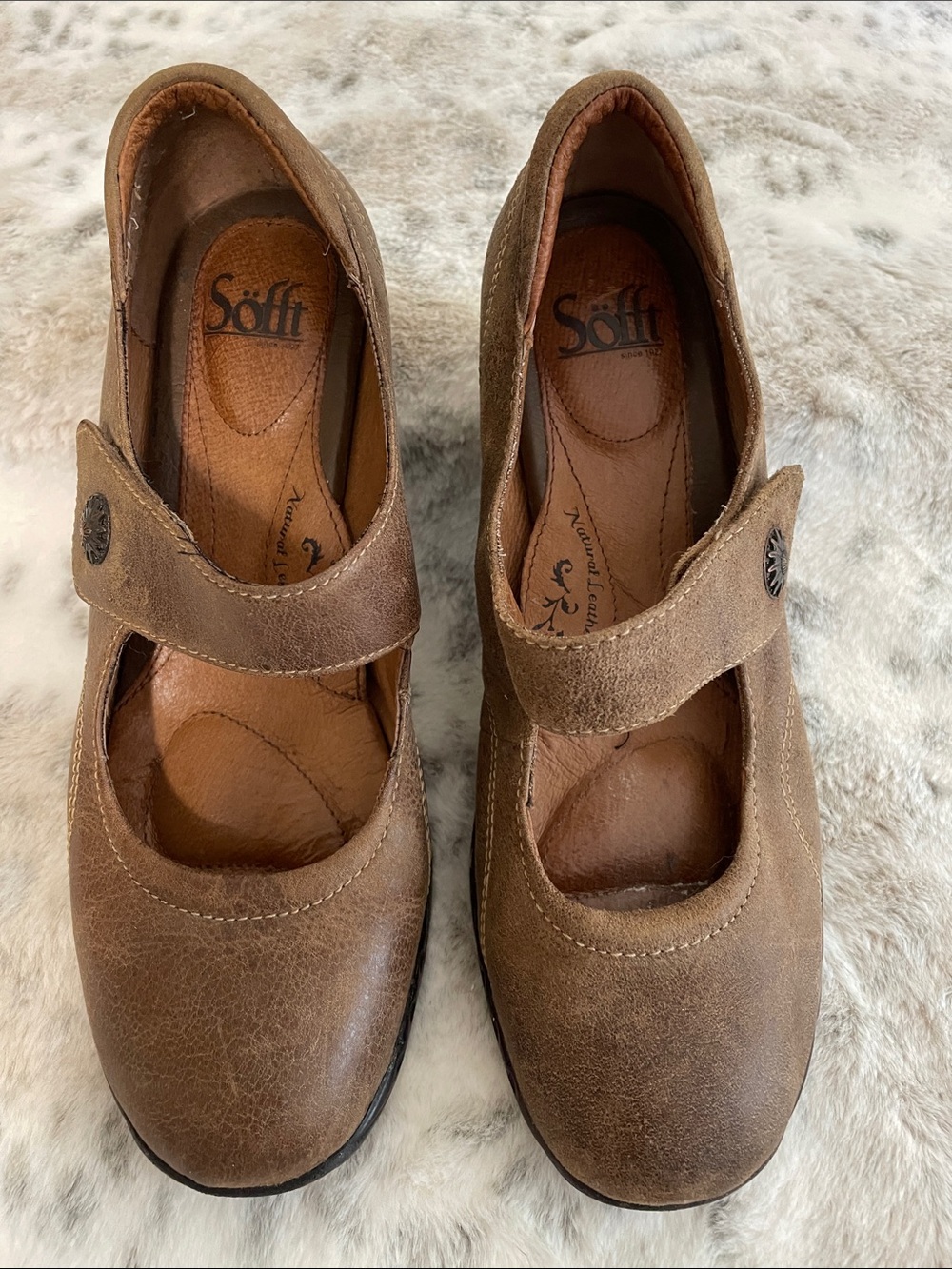 Sofft Distressed Leather Mary Jane Comfort Shoes